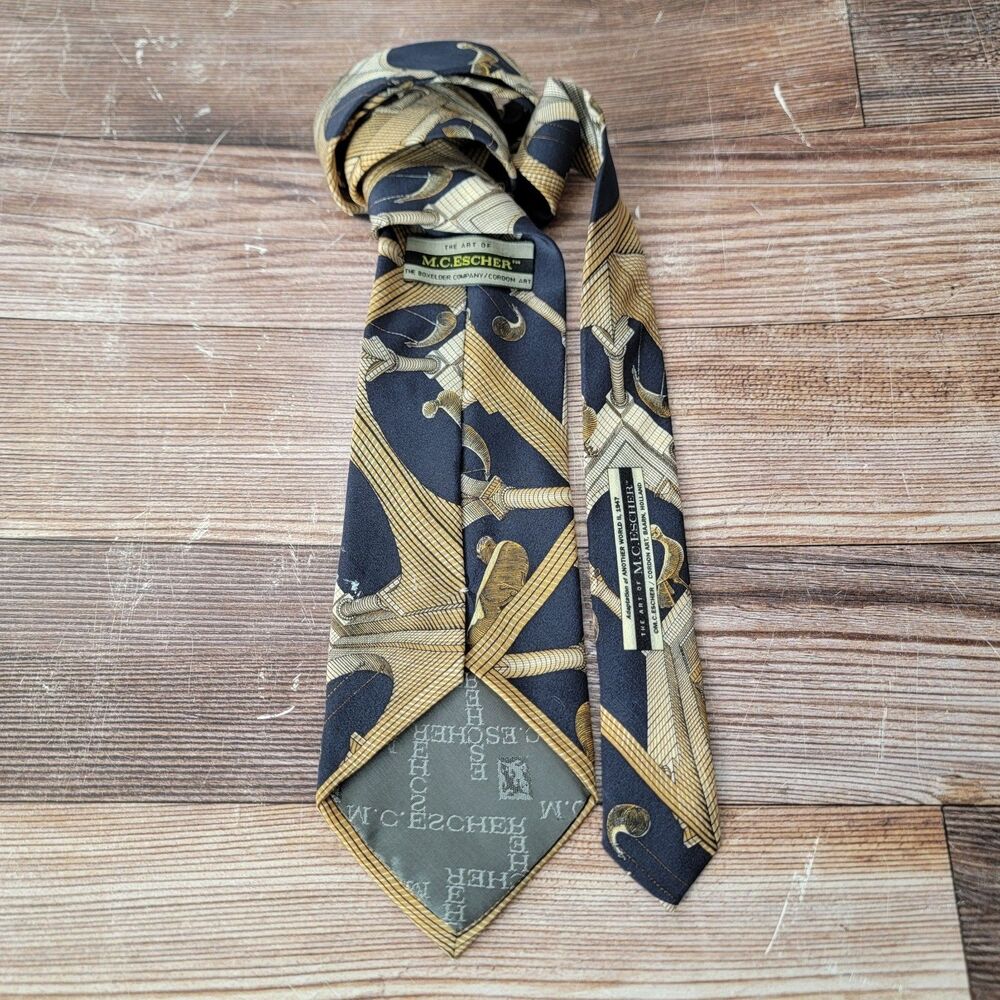 VTG M.C. ESCHER 100% SILK TIE ITALY FROM 1947's ANOTHER WORLD II "W -3.75" L-59"